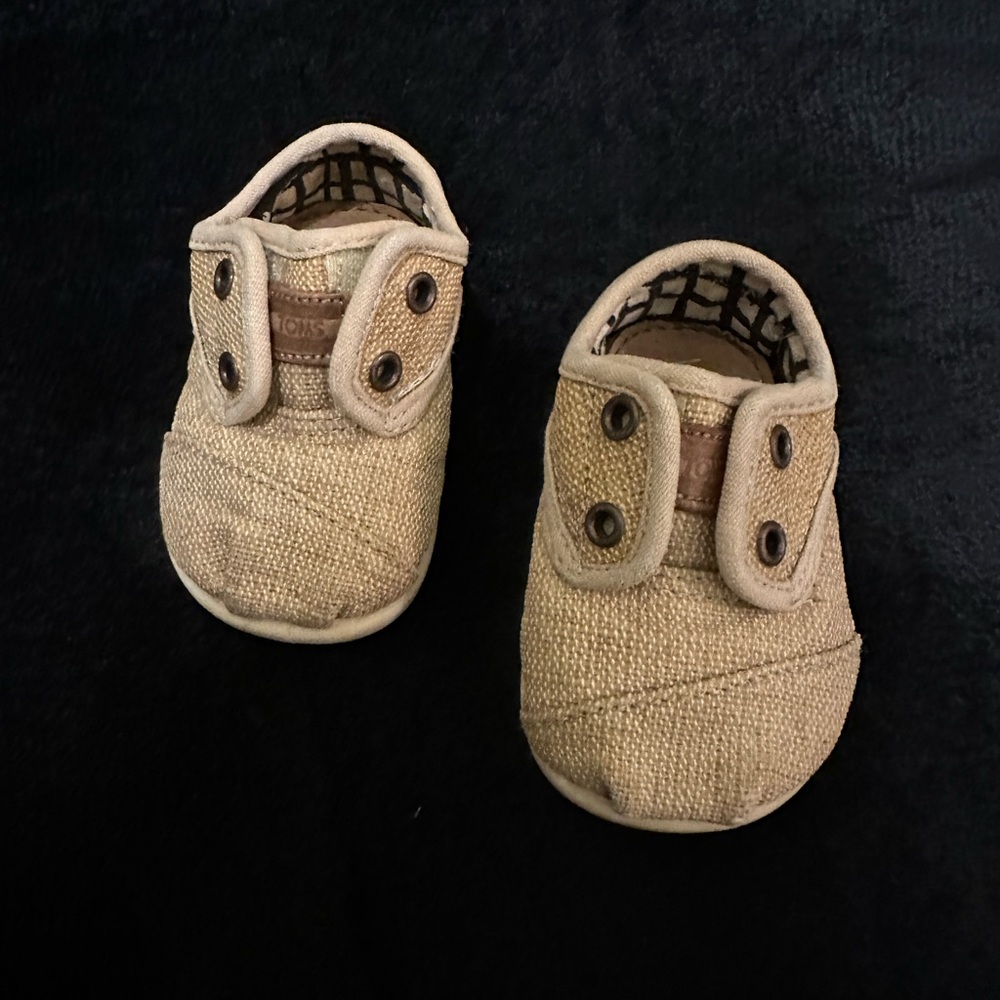 Toms Baby Shoes Classic Tan T2